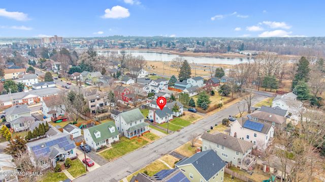 10 Manning Street, Red Bank, NJ 07701