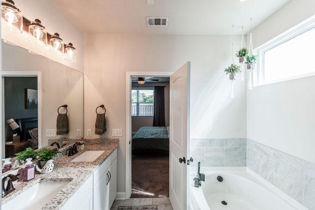 1274 Chelseas Way, Cross Plains, TN 37049