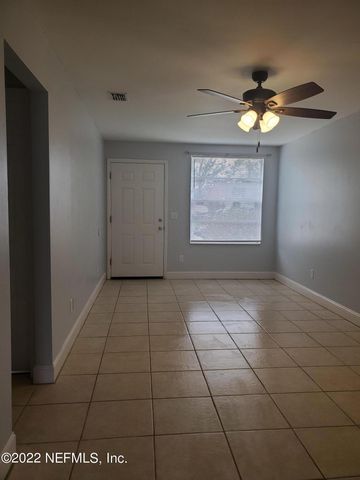 1325 SOLAR Circle, C, Orange Park, FL 32065