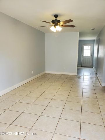 1325 SOLAR Circle, C, Orange Park, FL 32065