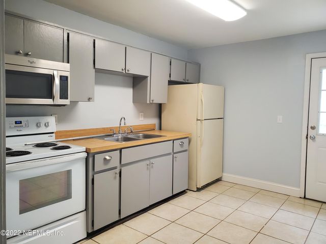 1325 SOLAR Circle, C, Orange Park, FL 32065