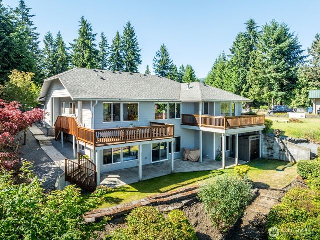 21925 Promontory Court SE, Yelm, WA 98597