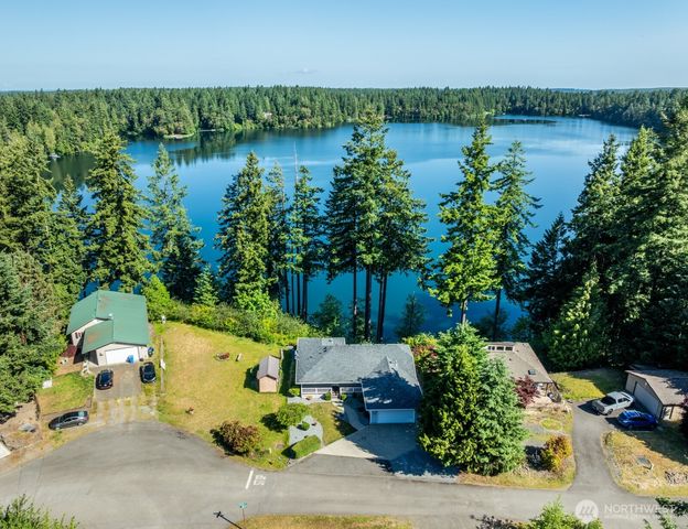 21925 Promontory Court SE, Yelm, WA 98597