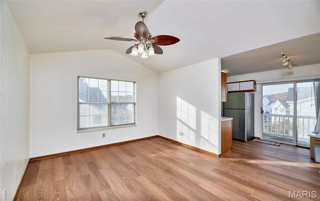 16530 Victoria Crossing Drive L, Wildwood, MO 63040