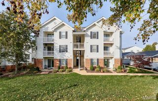 16530 Victoria Crossing Drive L, Wildwood, MO 63040