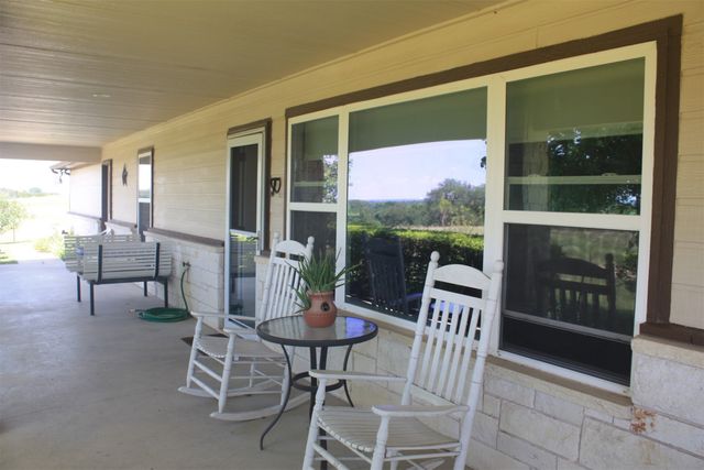 1085 County Road 407, Glen Rose, TX 76043