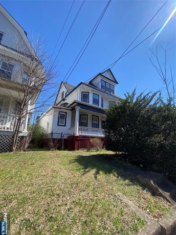 72-74 Ingraham Place, Newark, NJ 07108