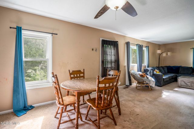 13110 Bishop Road, Bowling Green, OH 43402