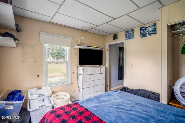 13110 Bishop Road, Bowling Green, OH 43402