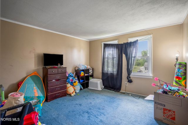 13110 Bishop Road, Bowling Green, OH 43402