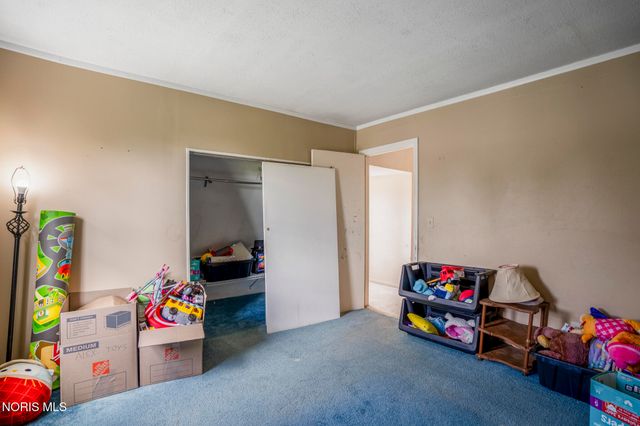 13110 Bishop Road, Bowling Green, OH 43402