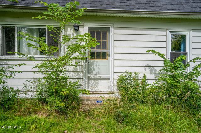 13110 Bishop Road, Bowling Green, OH 43402