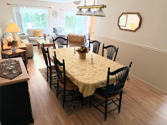 252 Barn Swallow Court, Manorville, NY 11949
