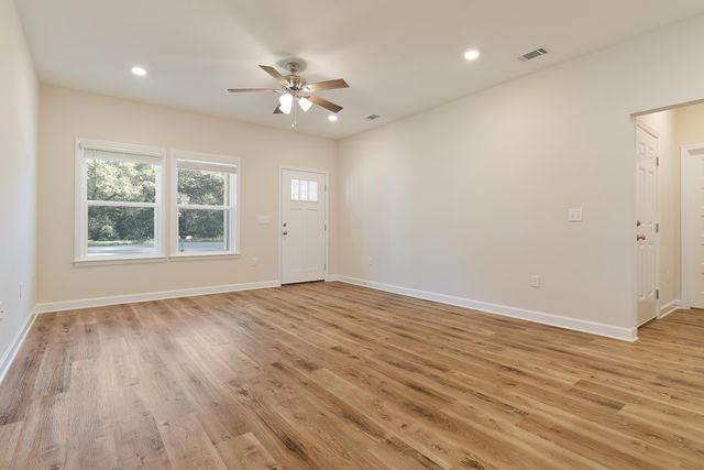 174 Caswell Branch Road, Freeport, FL 32439