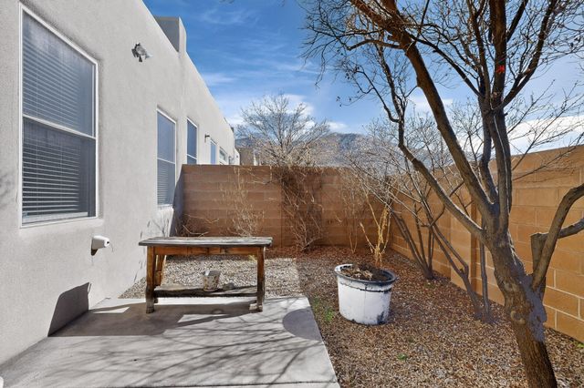 3718 Ridge Pointe Loop NE, Albuquerque, NM 87111