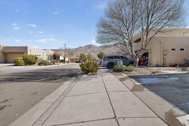 3718 Ridge Pointe Loop NE, Albuquerque, NM 87111