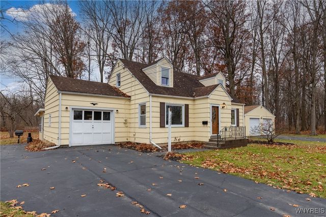1219 Parkview Drive, North Tonawanda, NY 14120