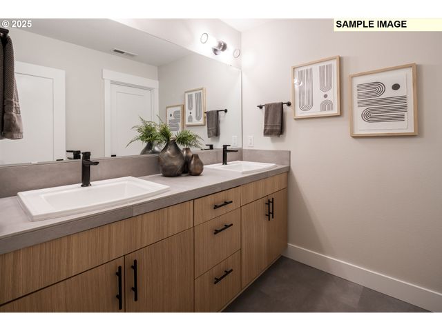 1124 N Helens View Dr, Ridgefield, WA 98642