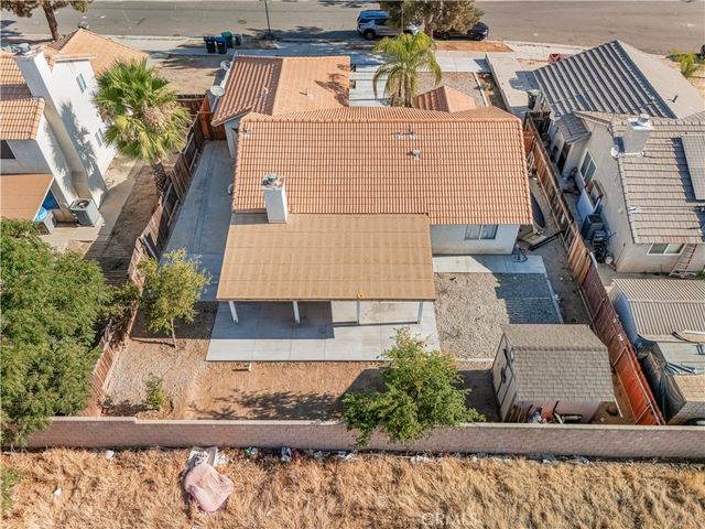 347 Columbine Court, Perris, CA 92570