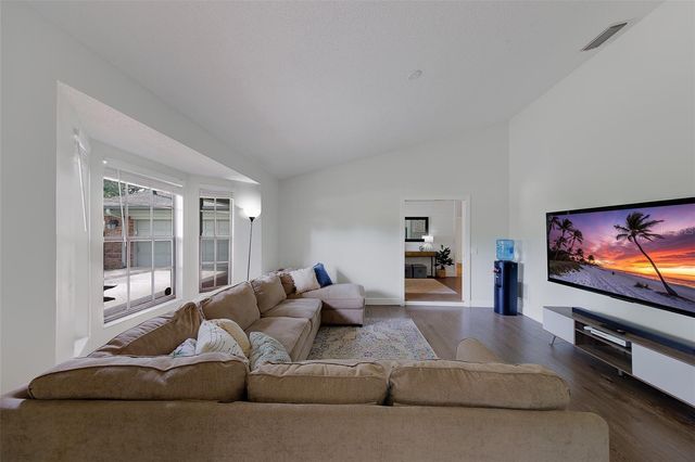 276 SHEFFIELD CIRCLE W, Palm Harbor, FL 34683