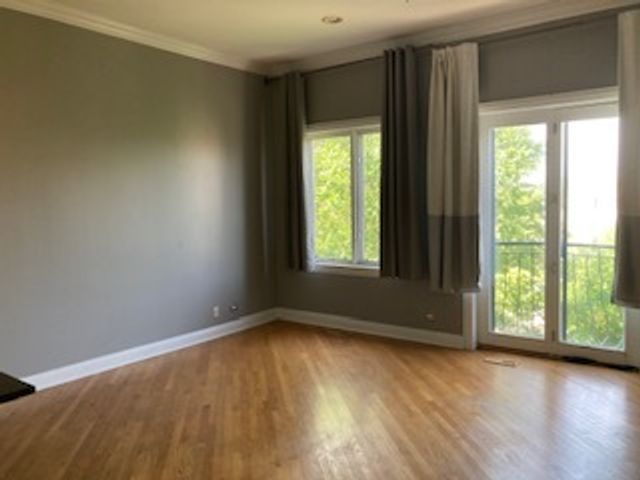2229 W Washington Boulevard 3, Chicago, IL 60612