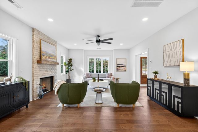 115 Edgecombe Road, Spartanburg, SC 29307