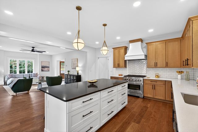 115 Edgecombe Road, Spartanburg, SC 29307