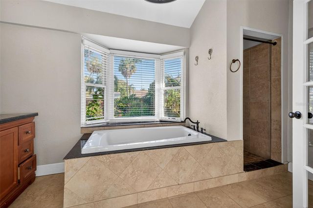 2419 DARTMOUTH AVENUE N, St Petersburg, FL 33713