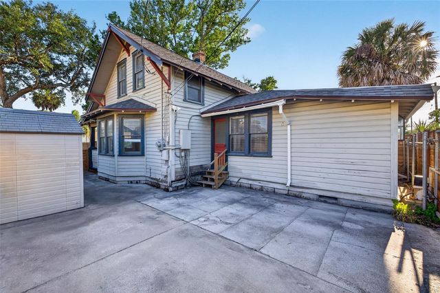 2419 DARTMOUTH AVENUE N, St Petersburg, FL 33713