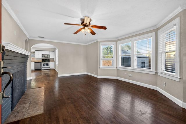 2419 DARTMOUTH AVENUE N, St Petersburg, FL 33713