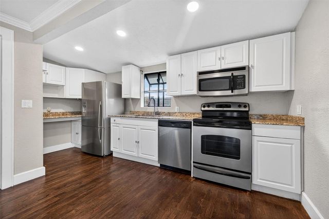 2419 DARTMOUTH AVENUE N, St Petersburg, FL 33713