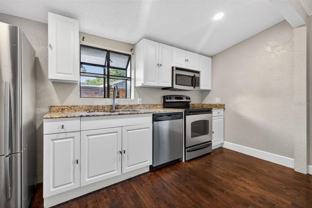 2419 DARTMOUTH AVENUE N, St Petersburg, FL 33713