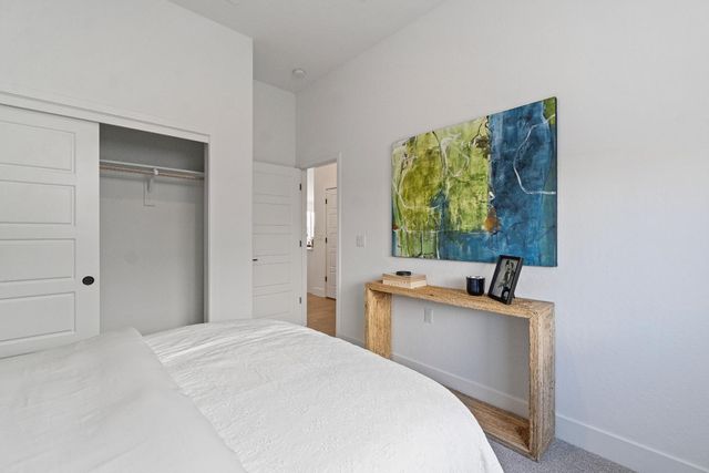 2283 N Argyle Avenue, Clovis, CA 93619