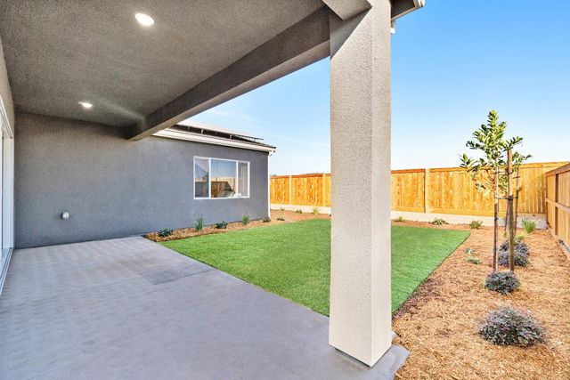 2283 N Argyle Avenue, Clovis, CA 93619