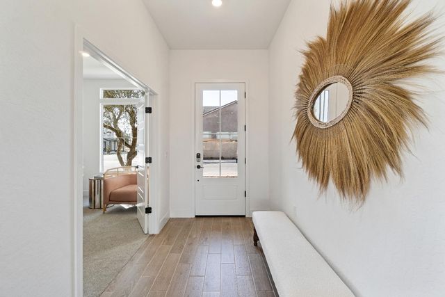 2283 N Argyle Avenue, Clovis, CA 93619