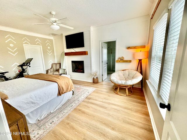 7378 ROCK BROOK Drive, Jacksonville, FL 32222