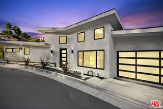 8366 Hillcroft Drive, West Hills (los Angeles), CA 91304