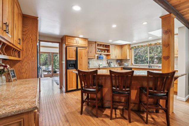 4380 Creekside Dr, Shingle Springs, CA 95682