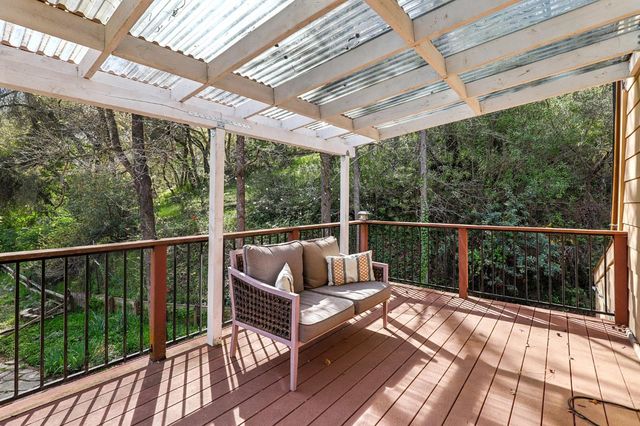 4380 Creekside Dr, Shingle Springs, CA 95682