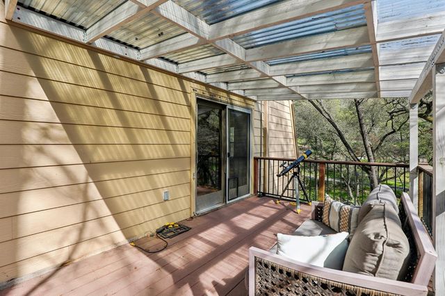 4380 Creekside Dr, Shingle Springs, CA 95682