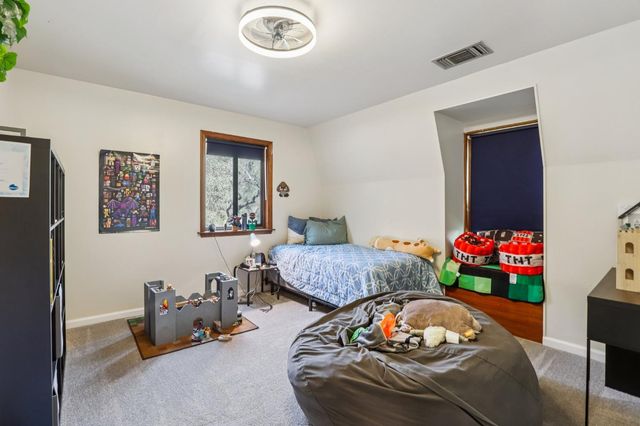 4380 Creekside Dr, Shingle Springs, CA 95682