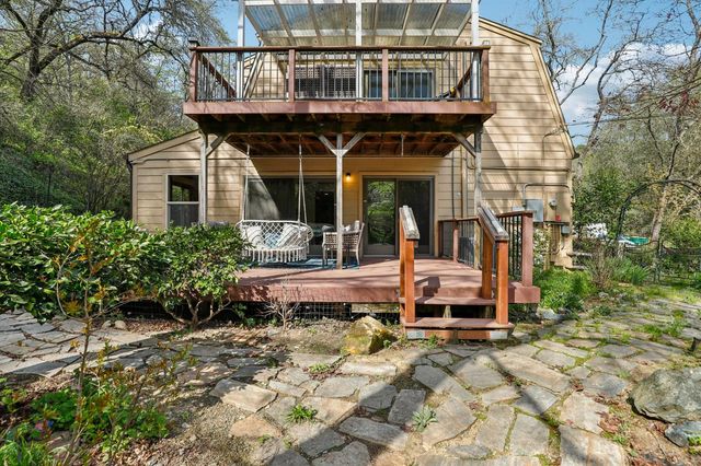 4380 Creekside Dr, Shingle Springs, CA 95682