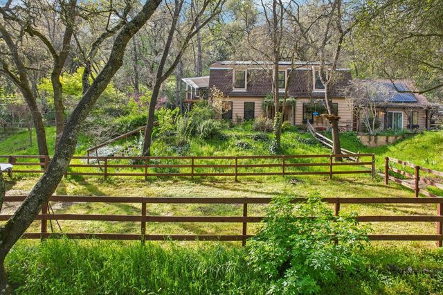 4380 Creekside Dr, Shingle Springs, CA 95682