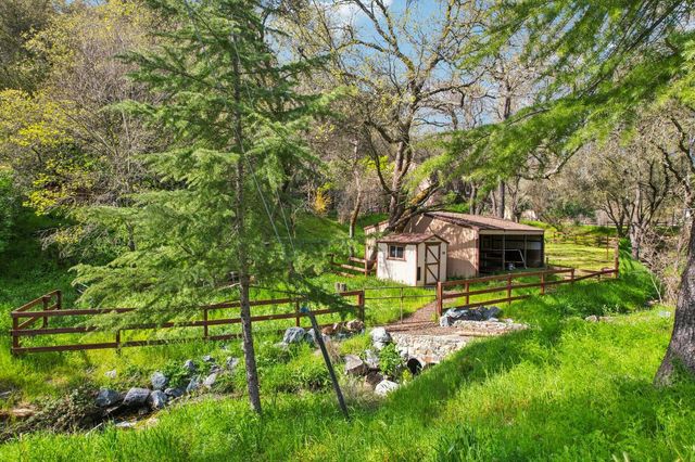 4380 Creekside Dr, Shingle Springs, CA 95682