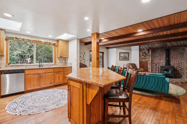 4380 Creekside Dr, Shingle Springs, CA 95682