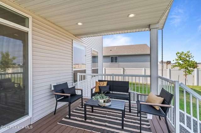 9798 N Heston LOOP, Hayden, ID 83835