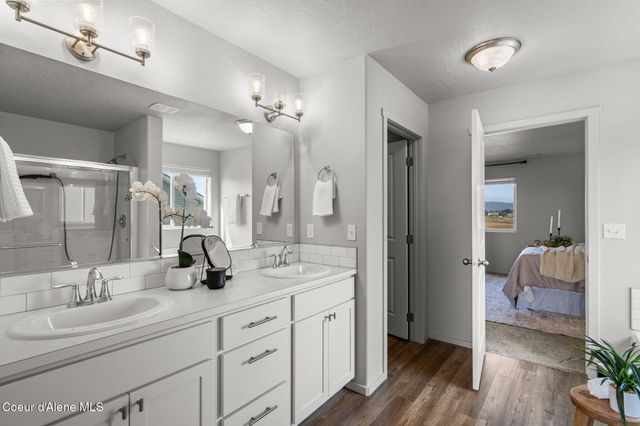 9798 N Heston LOOP, Hayden, ID 83835