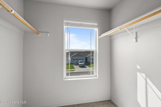 9798 N Heston LOOP, Hayden, ID 83835