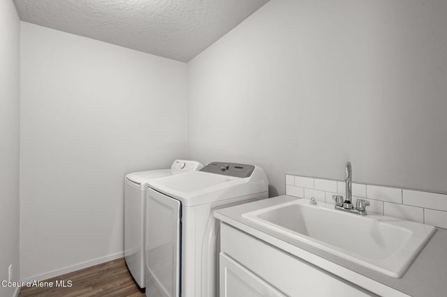 9798 N Heston LOOP, Hayden, ID 83835