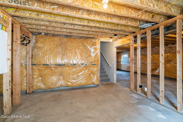 9798 N Heston LOOP, Hayden, ID 83835